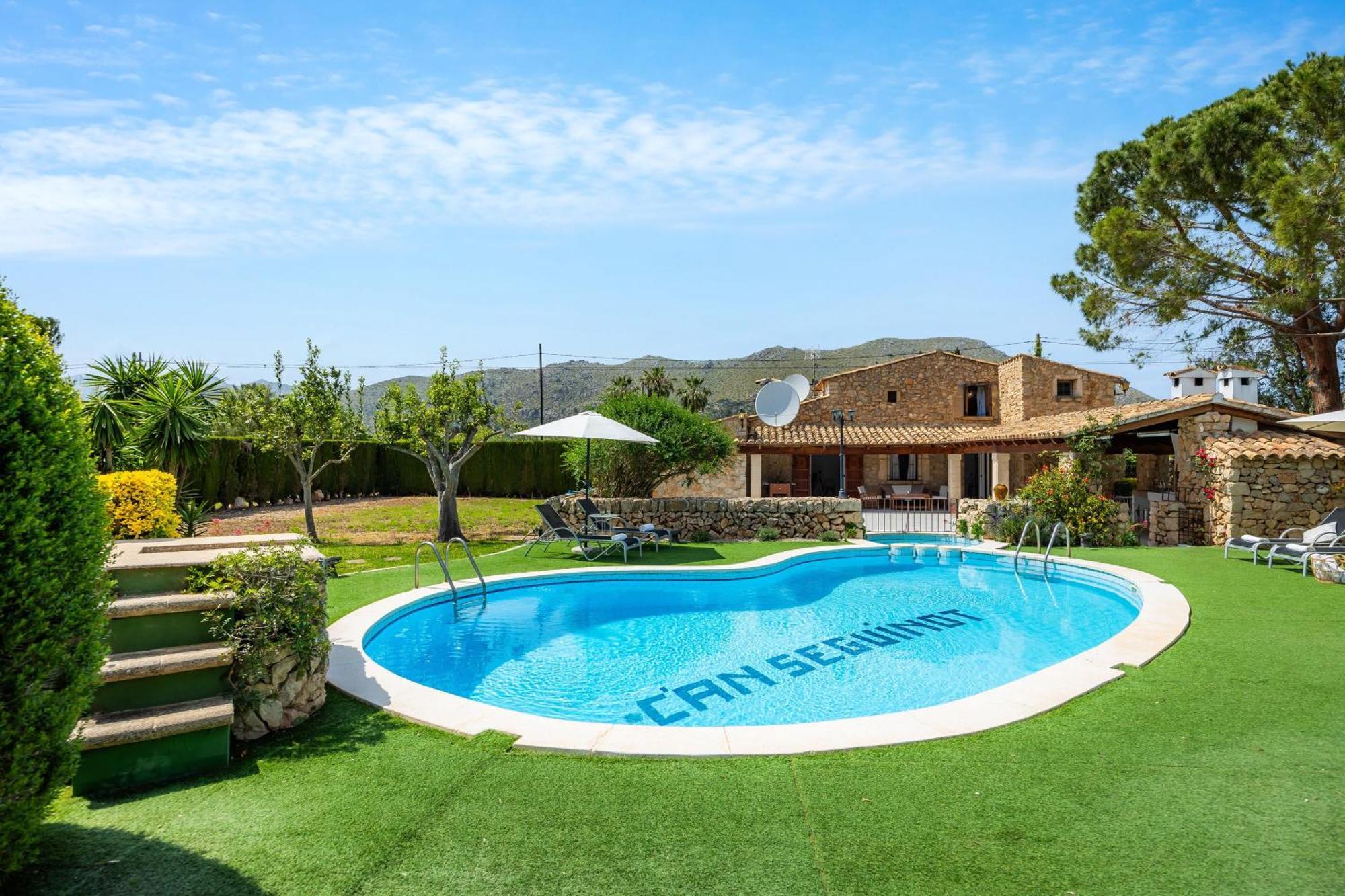 Villa con vistas al jardín